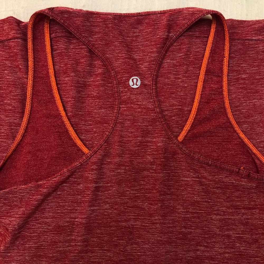 Lululemon workout top